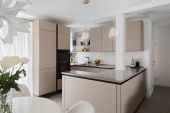 Кухни с полуостровом Кухня Ханна Блэк безмятежность