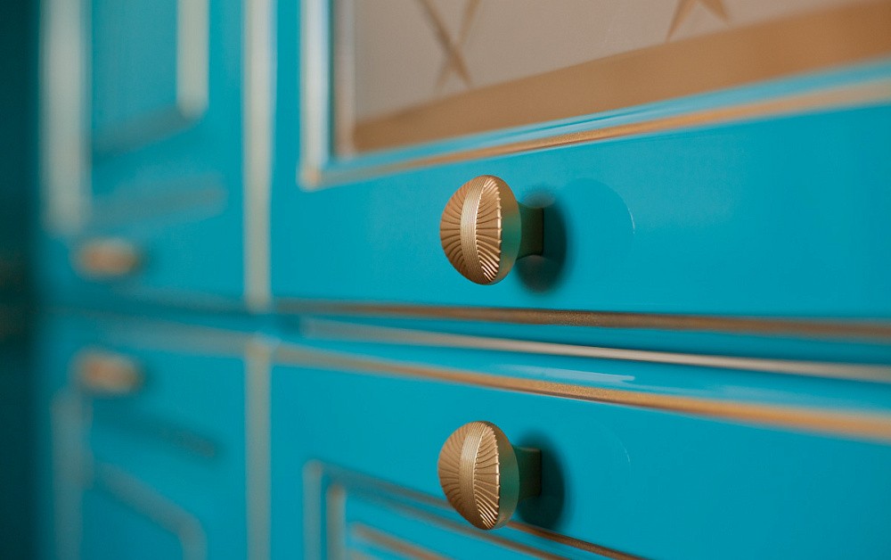 Кухня Айвори с патиной (Театро)